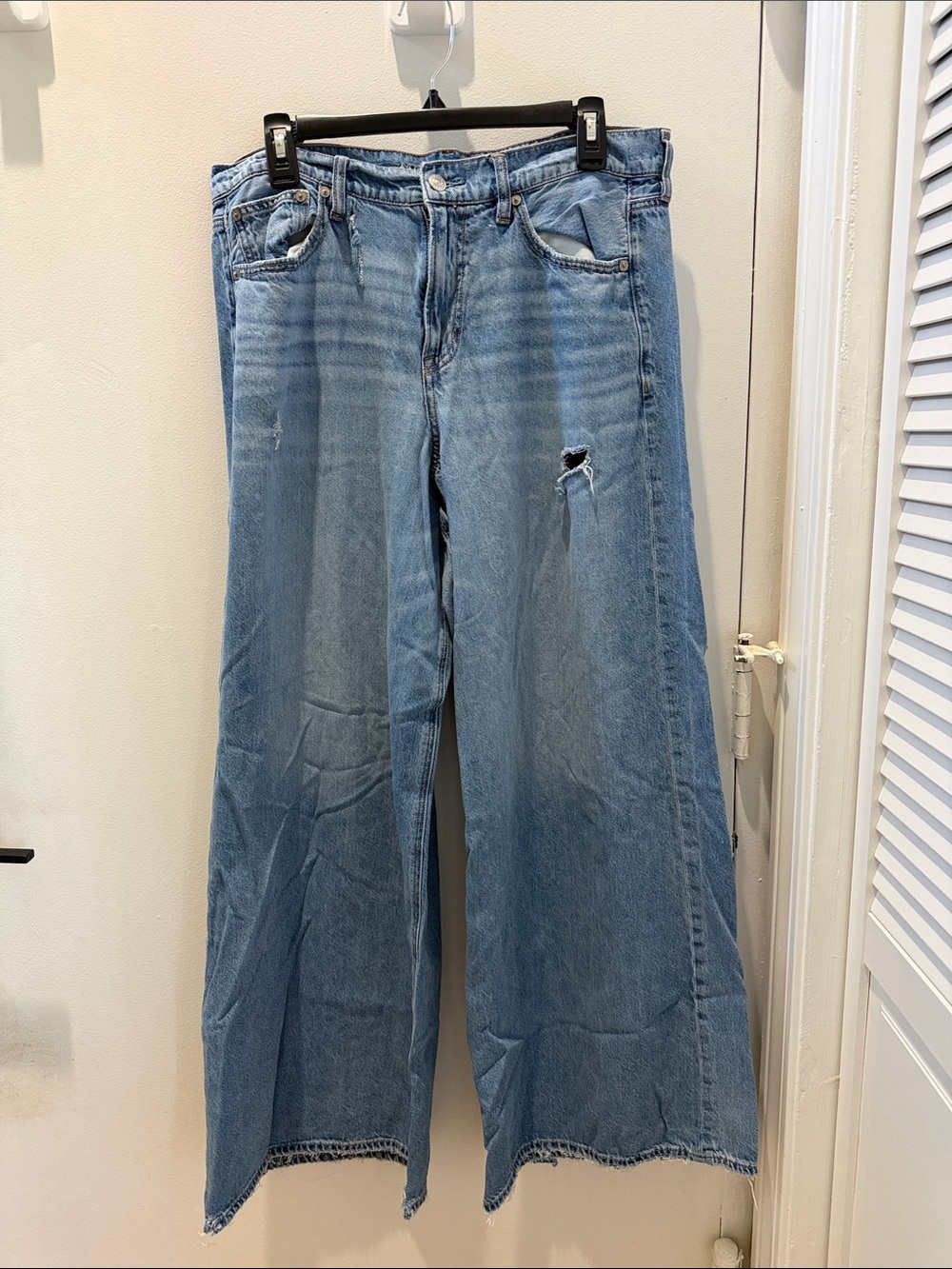 American Eagle Super High Rise Ultra Wide Leg